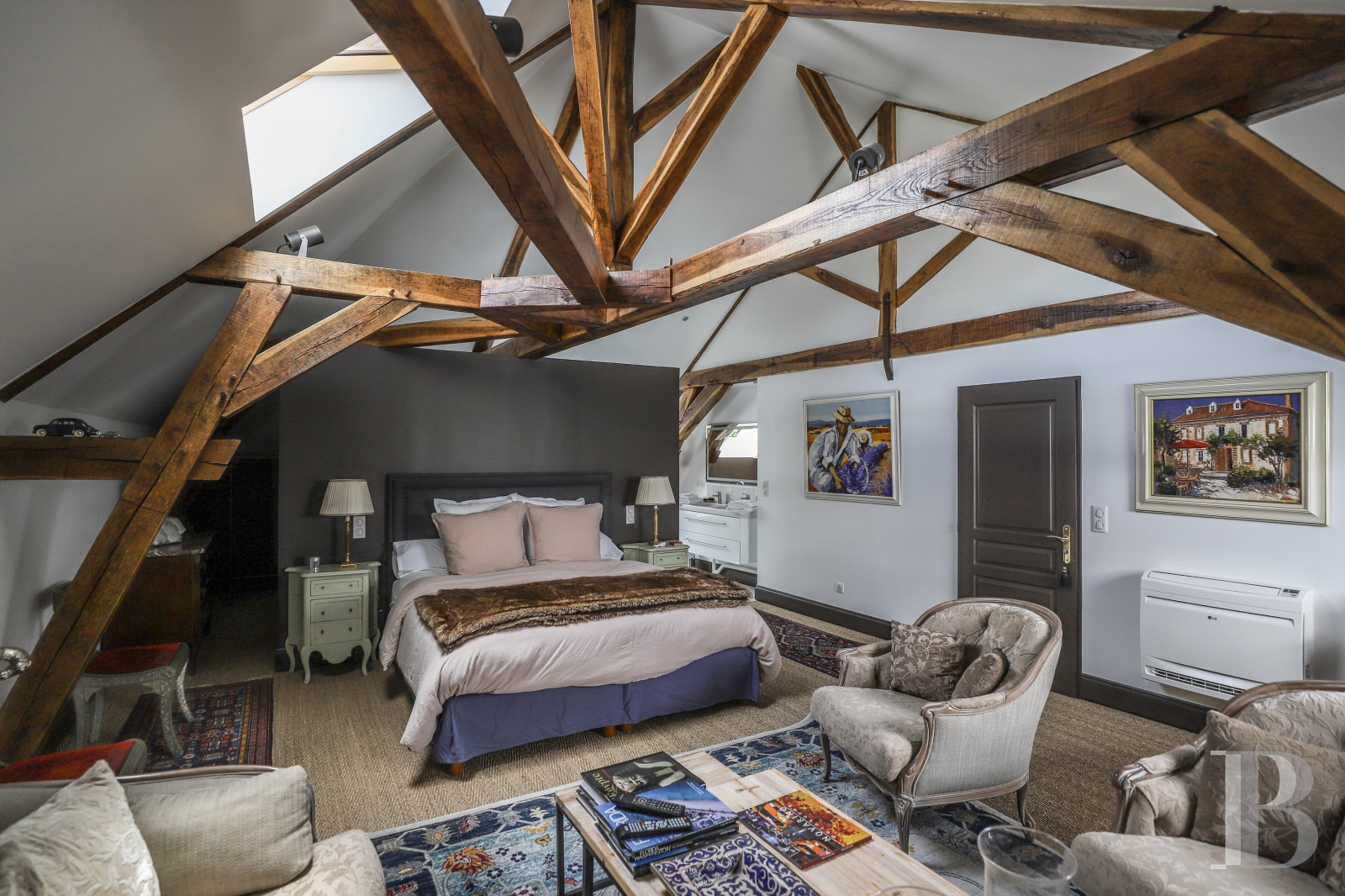 Dans l’Yonne, au sud d’Auxerre, un manoir du 19e siècle à l’orée d’un village - photo  n°28